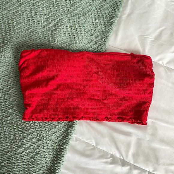 Hollister Red Top - Picture 1 of 1